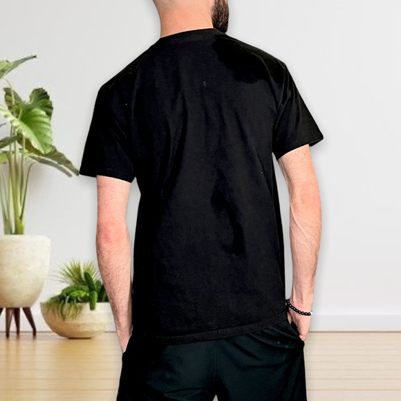 Doctor Who Call Box T Shirt by TeeFury Adult Medium in Black Police Call Box - Picture 3 of 4